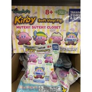 Kirby Muteki! Suteki! Closet" soft vinyl figures